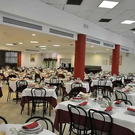 カサ トラ ノイ ローマ