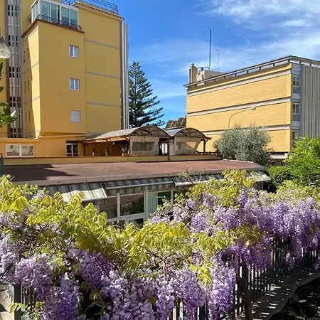 Ξενοδοχείο Casa Tra Noi 3*