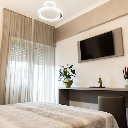 Casa Tra Noi מלון 3*