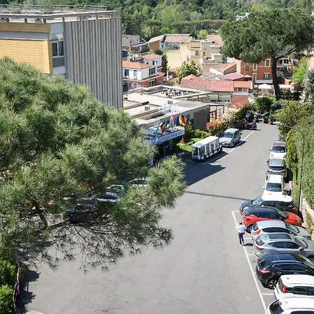 カサ トラ ノイ 3* ローマ