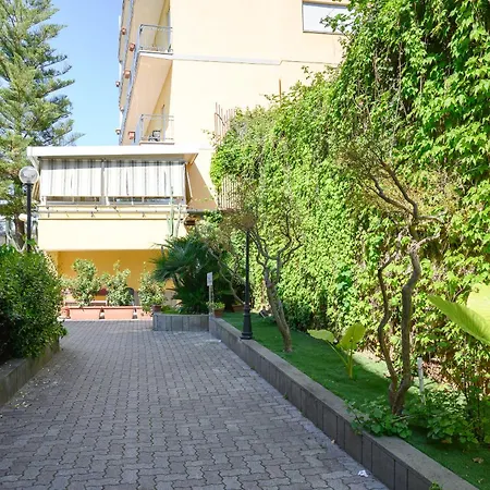 Hotel Casa Tra Noi