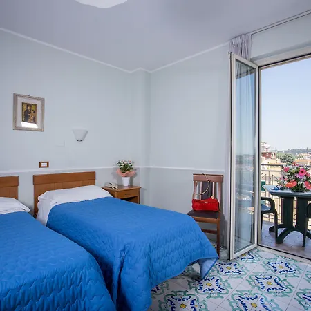 ホテル カサ トラ ノイ