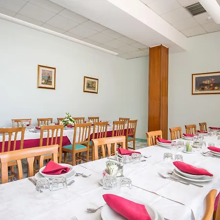 カサ トラ ノイ 3* ローマ