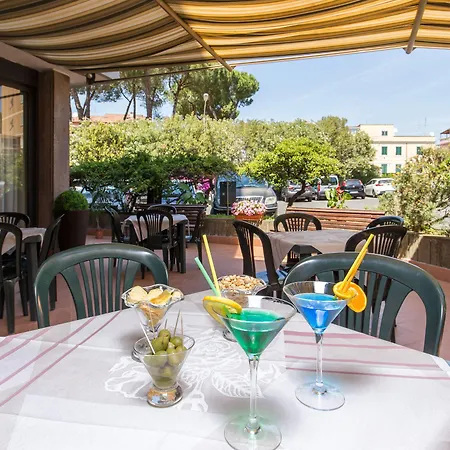 Hotel Casa Tra Noi 3*