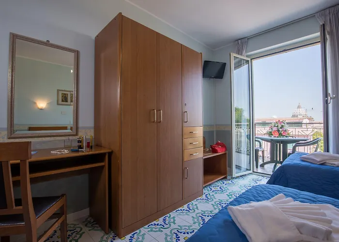 카사 트라 노이 로마