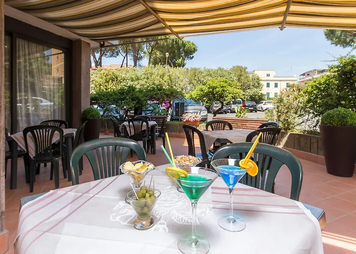 호텔 카사 트라 노이 3*